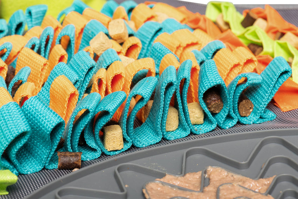 Messy Mutts Square Forage Snuffle Mat – 16 Inch with Suction – alternate view 6