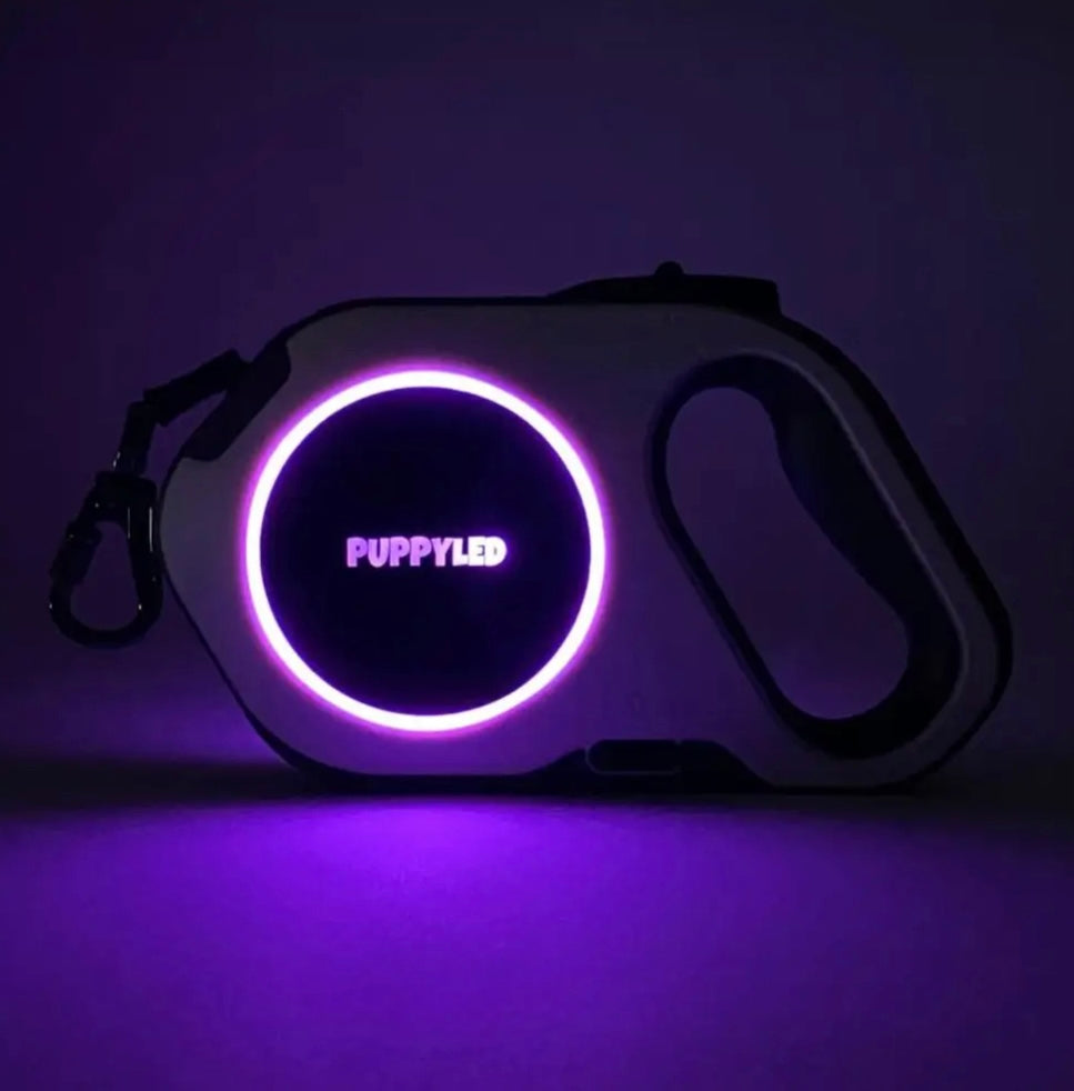 LED Retractable Dog Leash with Flashlight – alternate view 4