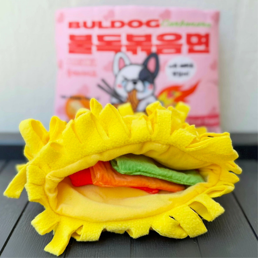 Blushiez Bul-dog Ramen Noodles Interactive Dog Toy Set – photo 5 of 5