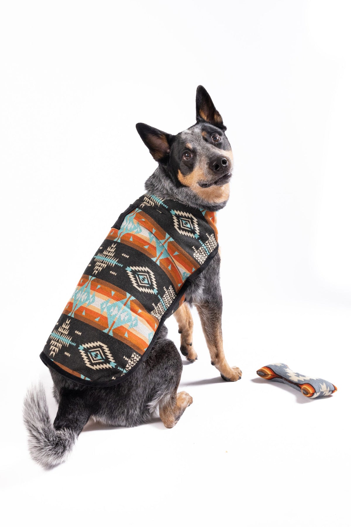 Black Canyon Dog Blanket Coat Southwest Pattern with Fleece Lining – photo 5 of 5