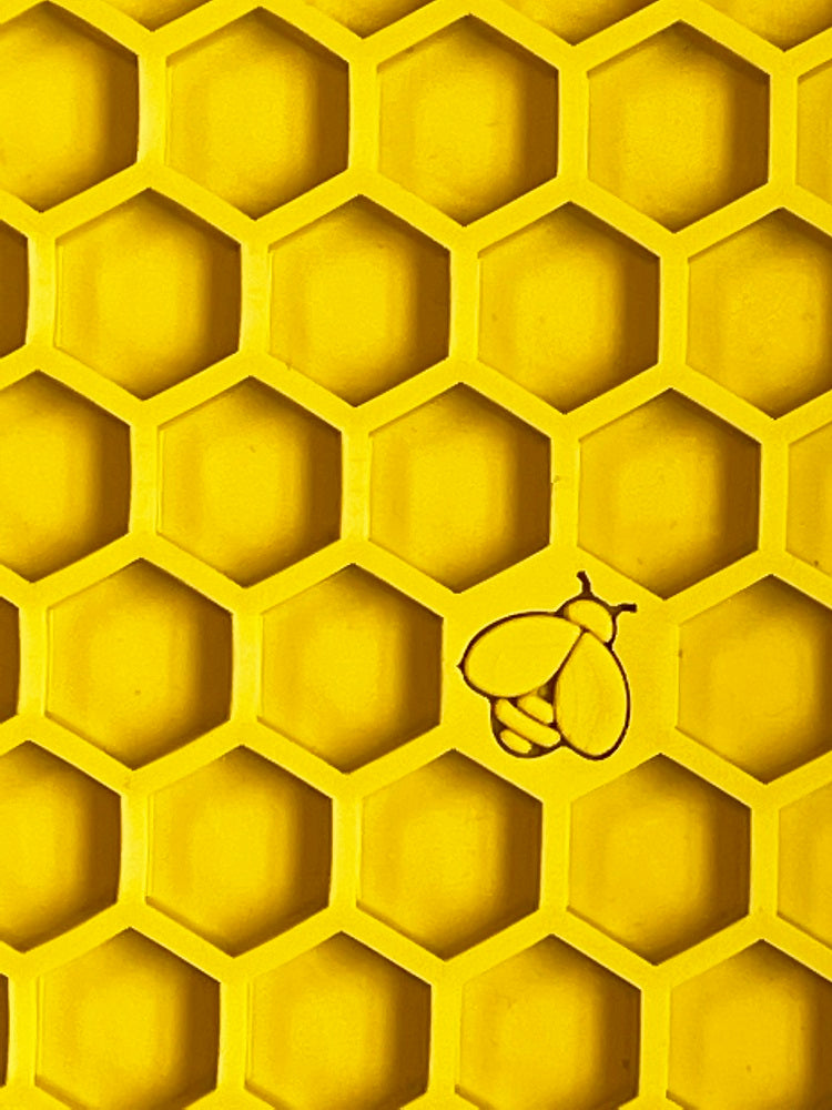 Honeycomb Enrichment Lick Mat for Dogs & Cats – Anxiety Relief – alternate view 11