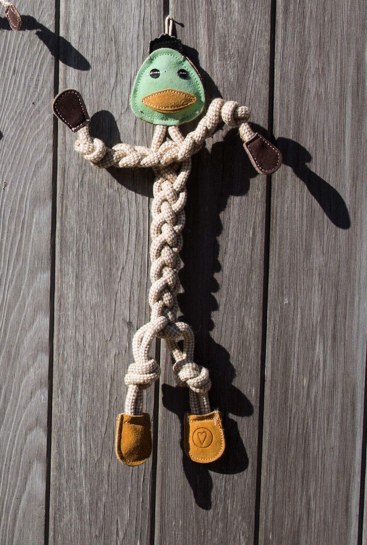 Dilly Duck Natural Rope Knottie Dog Toy Large 9mm diameter, detail view