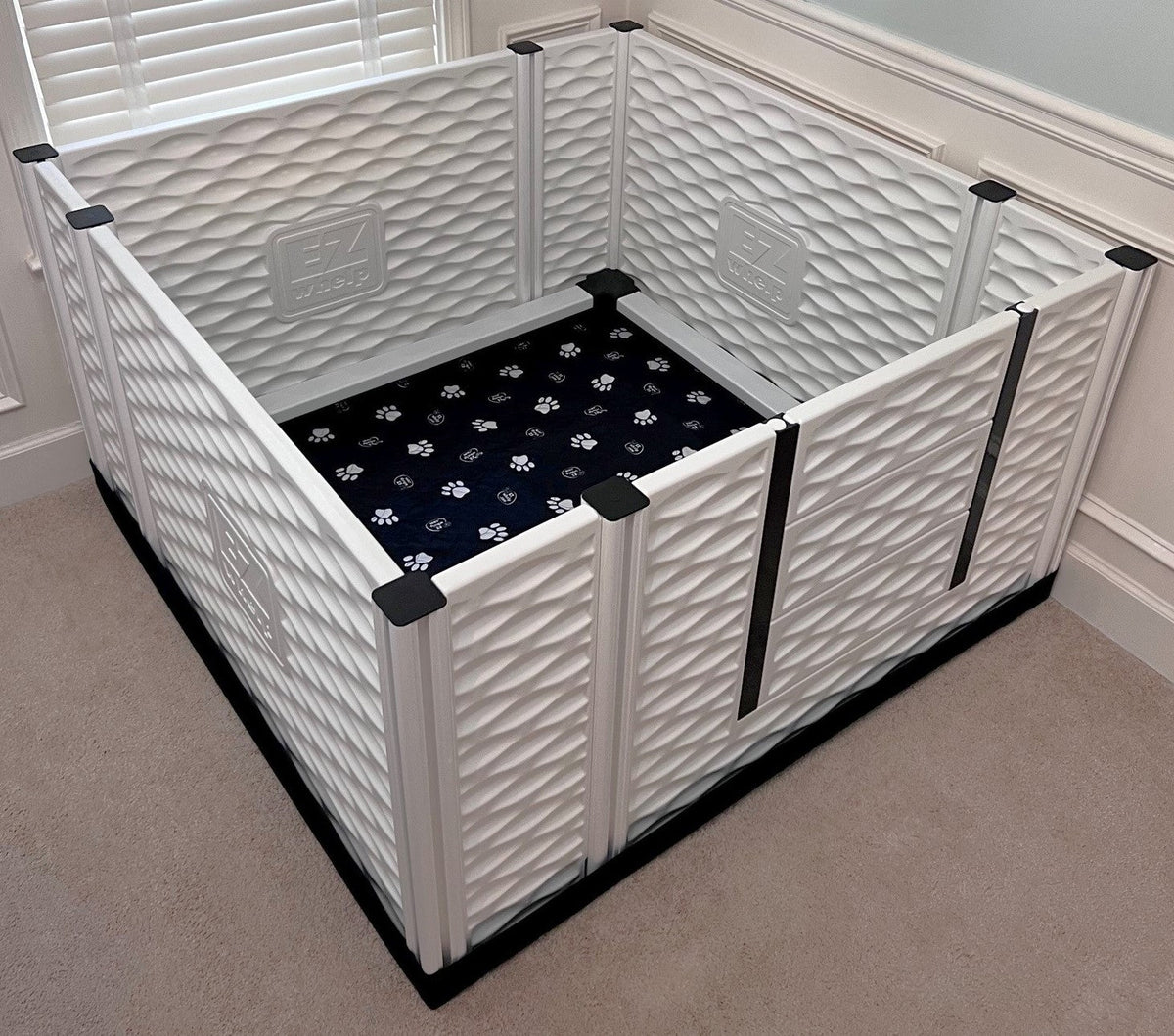 EZclassic Tall Whelping Box with Safety Rails – alternate view 4